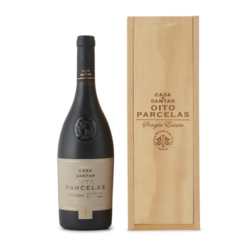 Le Quai Gourmet propose en ligne le vins portugais Casa de Santar - Oito Parcelas 2012